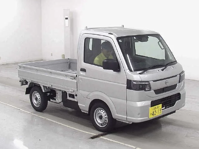 Nissan NT100 Clipper DR16T 2026